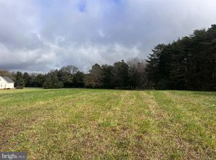 2 N Terrys Bridge Rd, Halifax, VA 24558