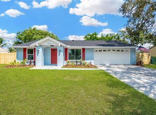 3218 King Charles Cir, Seffner, FL 33584