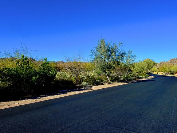 2nd image of 14211 N Giant Saguaro Pl
