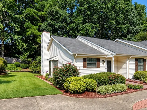 5189 Village Green Way, Alpharetta, GA 30009