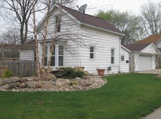 502 4th Ave NW, Waverly, IA 50677