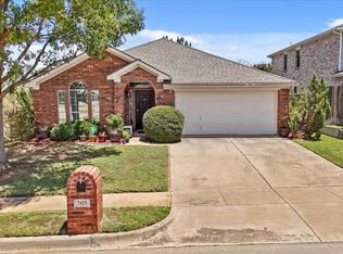 7425 Grass Valley Trl, Fort Worth, TX 76123