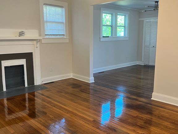 5th image of 302 Old Centergrove Rd