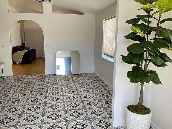 3rd image of 13 Coventry Way