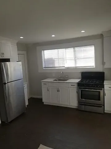 89 W Main St — Photo 3