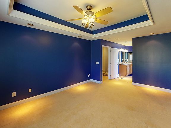 4th image of 159 Westin Parc #21