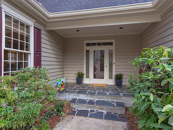 2nd image of 103 Priestly Creek Dr