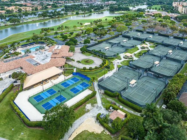 6626 Via Regina, Boca Raton, FL 33433