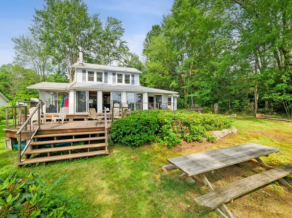 154 Sunset Ave, Greenfield Township, PA 18407