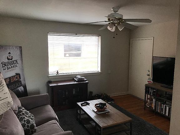 2nd image of 831 May St #4