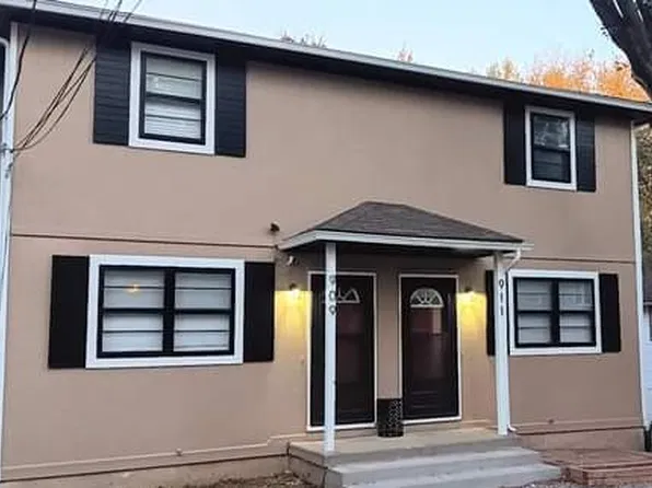 911 Madison St, Leavenworth, KS 66048