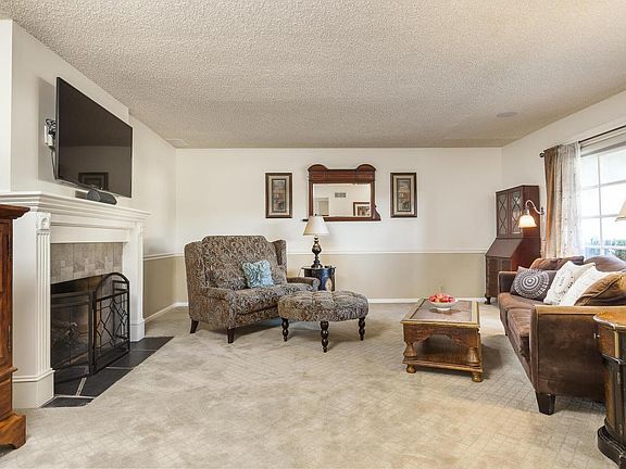 5th image of 5215 Crown Ave