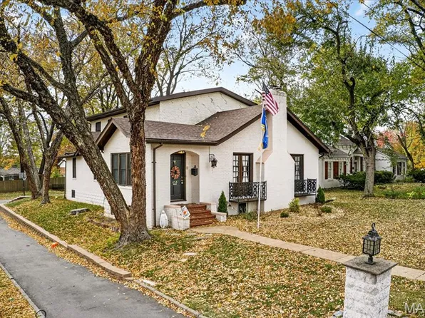 414 Harrison St, Florissant, MO 63031