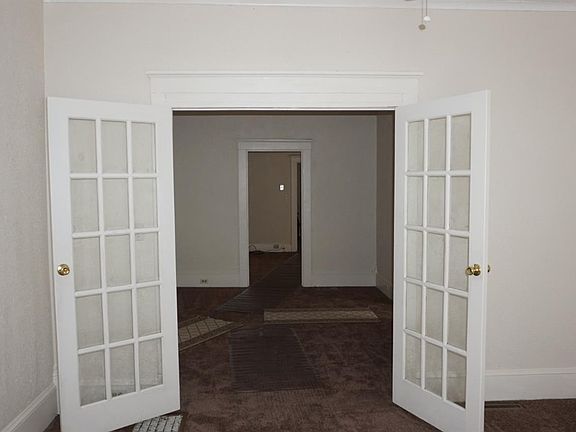 4th image of 709 Garfield Ave