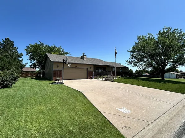 508 E Walnut St, Meade, KS 67864