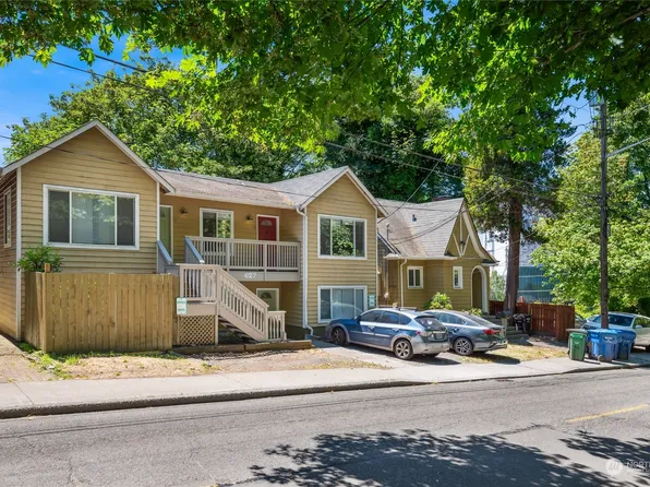 627 W Mercer Place, Seattle, WA 98119