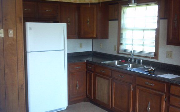 4th image of 414 W Elizabeth St