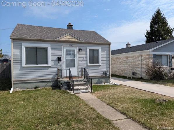 30752 Brush St, Madison Heights, MI 48071