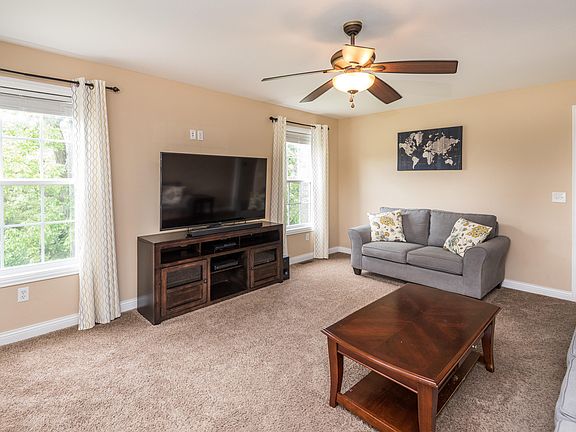 5th image of 3313 Cody Dr