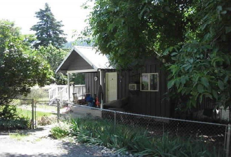 1st image of 1265 Forsman Ave