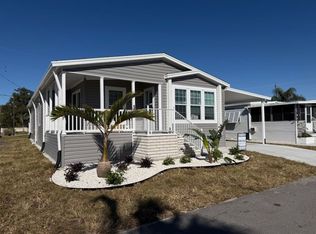 53 6th St W, Nokomis, FL 34275