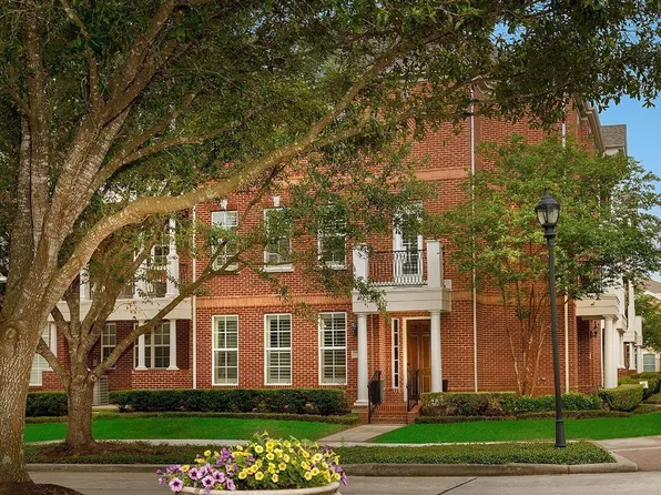 2 Islewood Blvd, Spring, TX 77380