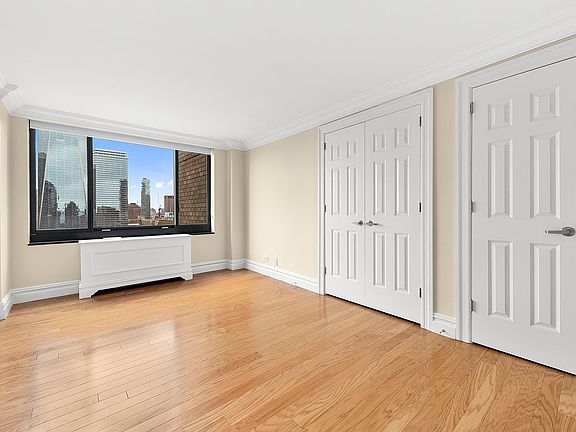 3rd image of 200 Rector Pl APT 39F