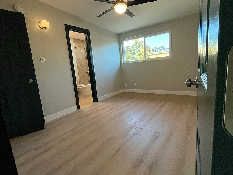 3557 McKenzie St — Photo 8