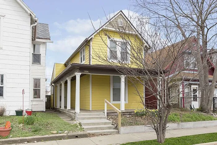 3 bed, 1.0 bath, 1560 sqft, $1,595 — Photo 3