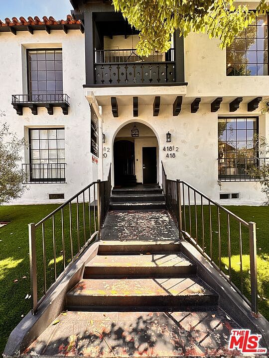 1st image of 418 N Stanley Ave #420