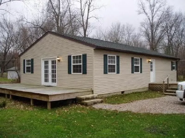 5051 Dahlia Dr NE, Thornville, OH 43076