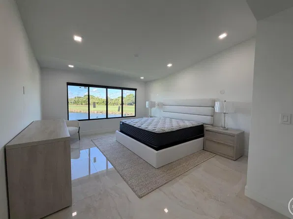 7689 Glendevon Ln, Delray Beach, FL