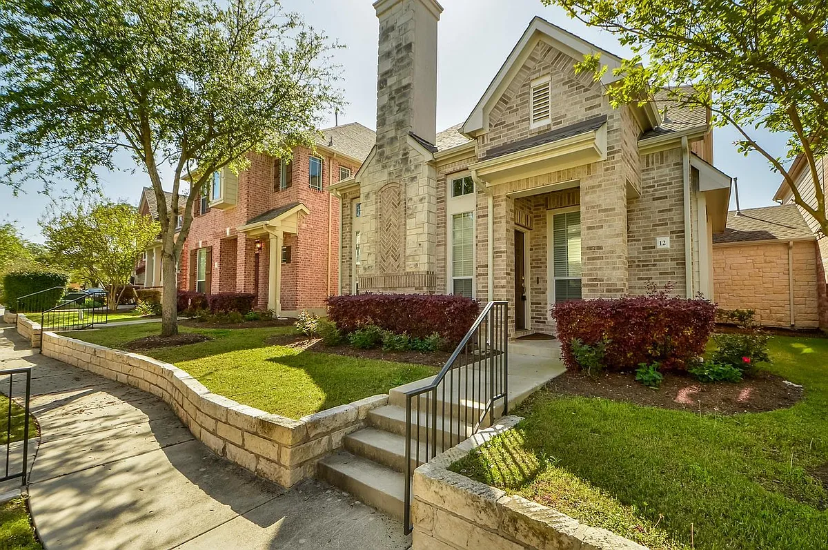 Building Photo - 14812 Avery Ranch Blvd #12