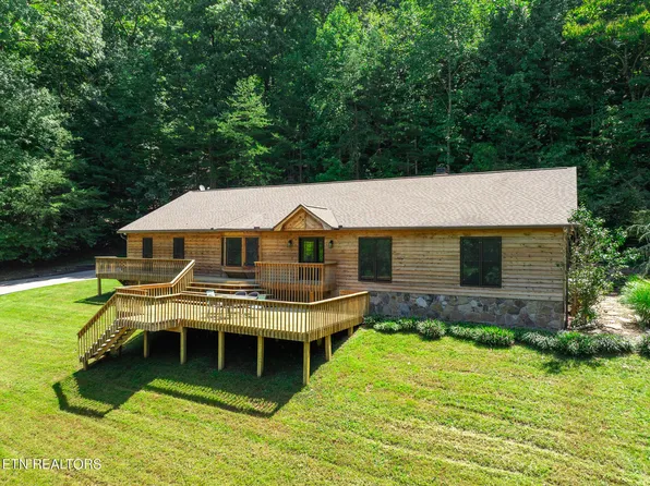 1300 Irwin Dr, Powell, TN 37849