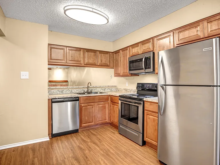 The Springs Garden Homes — Photo 14