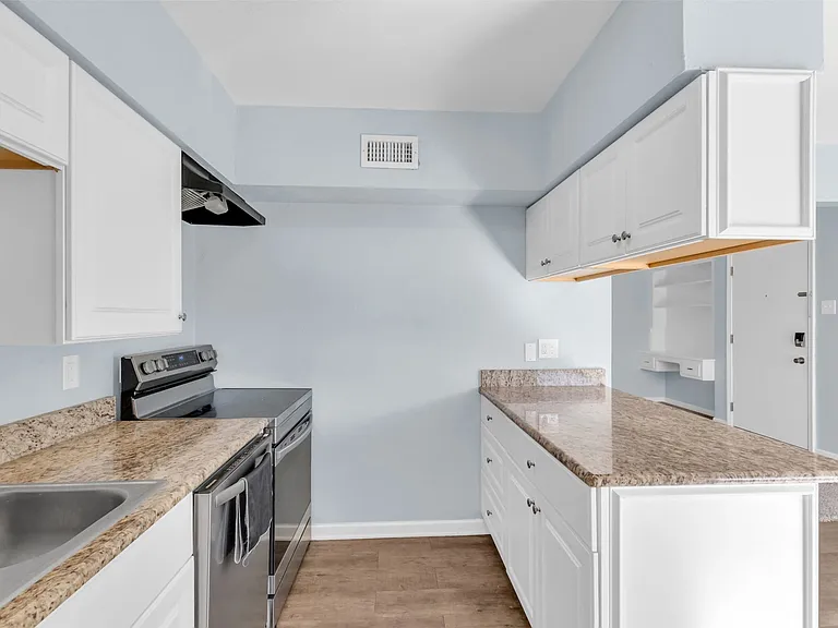 4688 Matilda St #H — Photo 8