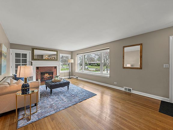 4th image of 904 Gamon Rd