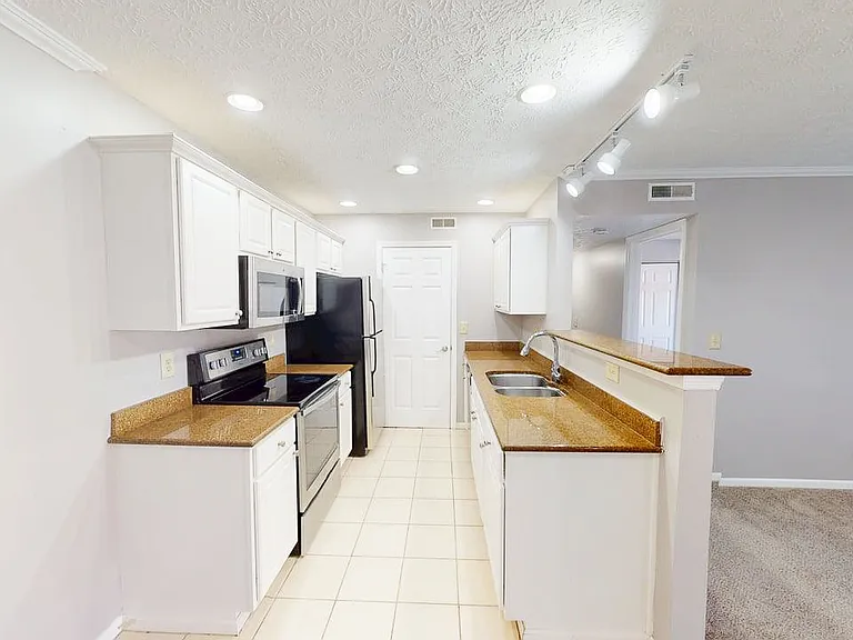 5359 Cypress Chase — Photo 8
