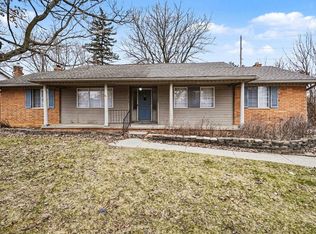 3505 Ridgecliffe Dr, Flint, MI 48532