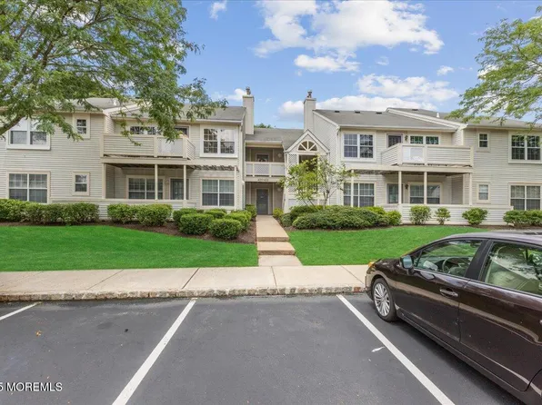 425 Winterberry Court, Howell, NJ 07731