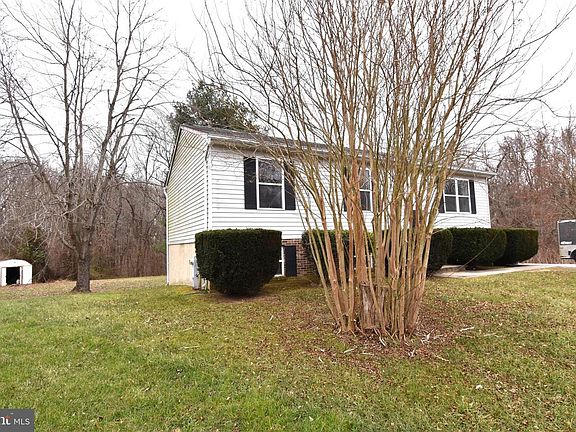 3rd image of 2927 Donegal Dr