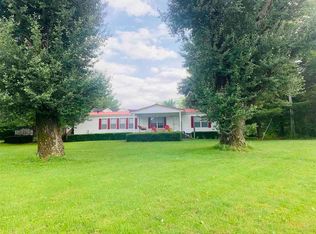 8368 Caneyville Rd, Morgantown, KY 42261