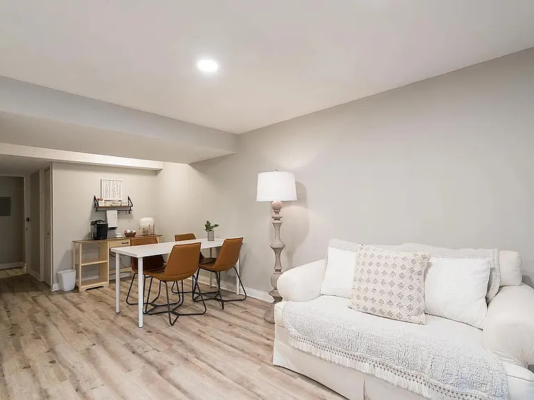2028 Falling Brook Dr — Photo 28
