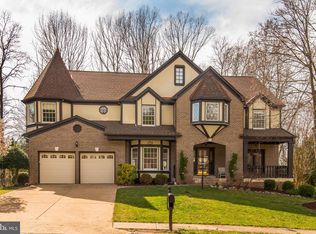 5352 Anvil Ct, Fairfax, VA 22030