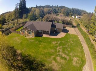 9437 Silverdale Loop Rd NW, Silverdale, WA 98383