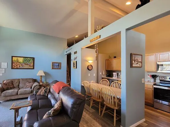 56858 Enterprise Dr #I2, Sunriver, OR 97707