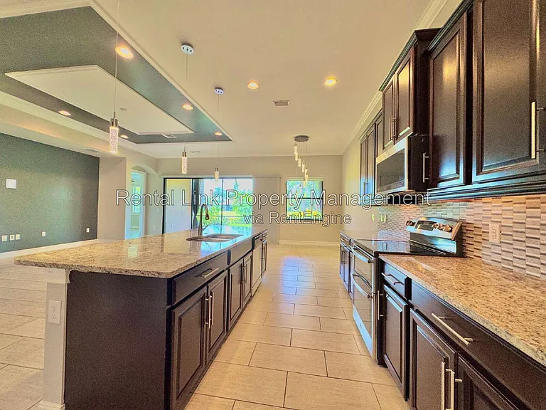 11181 Monte Carlo Blvd — Photo 24