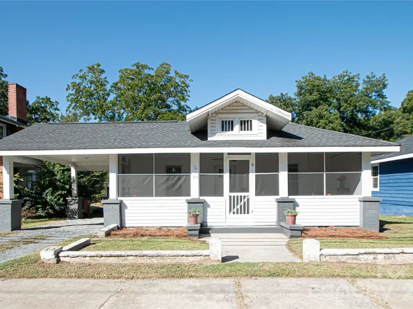313 N Elm St, Marshville, NC 28103