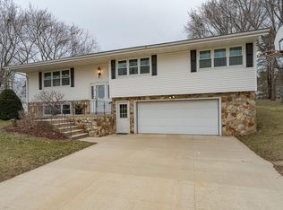 89530 240th St, Austin, MN 55912