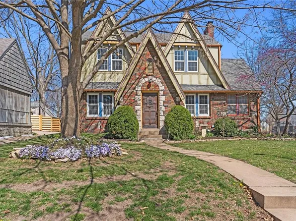 640 E 73rd St, Kansas City, MO 64131